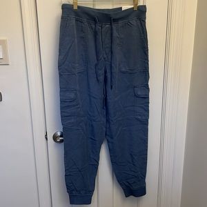 NWT American eagle high rise cargo joggers